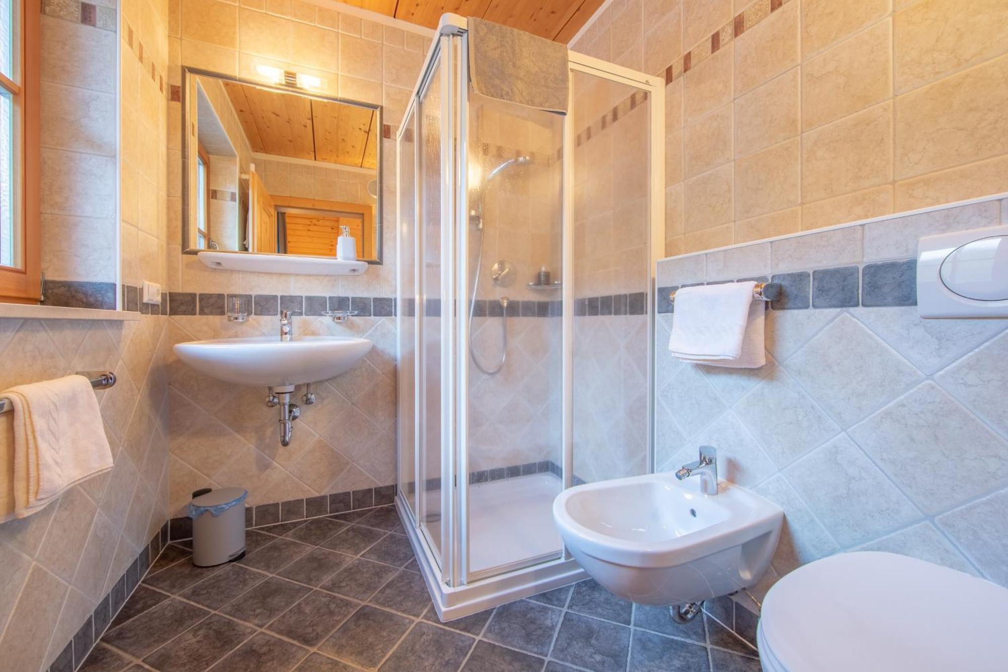 Apartment Pfeifhof Sexten